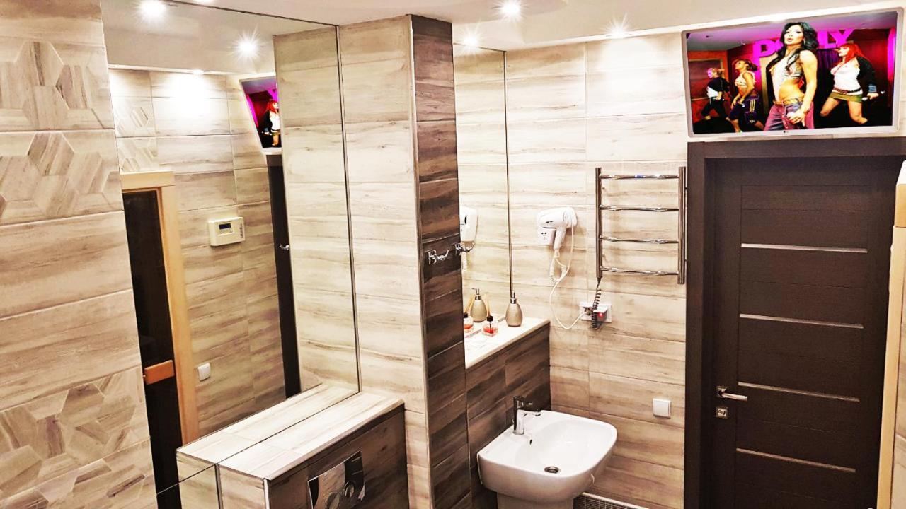 Sauna, Big Jacuzzi , Khreshchatyk Apartments เคียฟ ภายนอก รูปภาพ